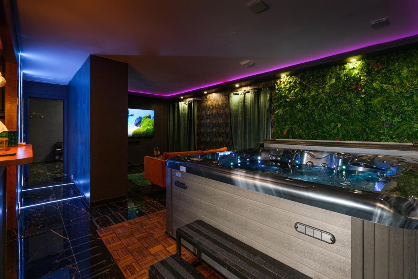 L Escale Jacuzzi Et Sauna Évreux Extérieur photo