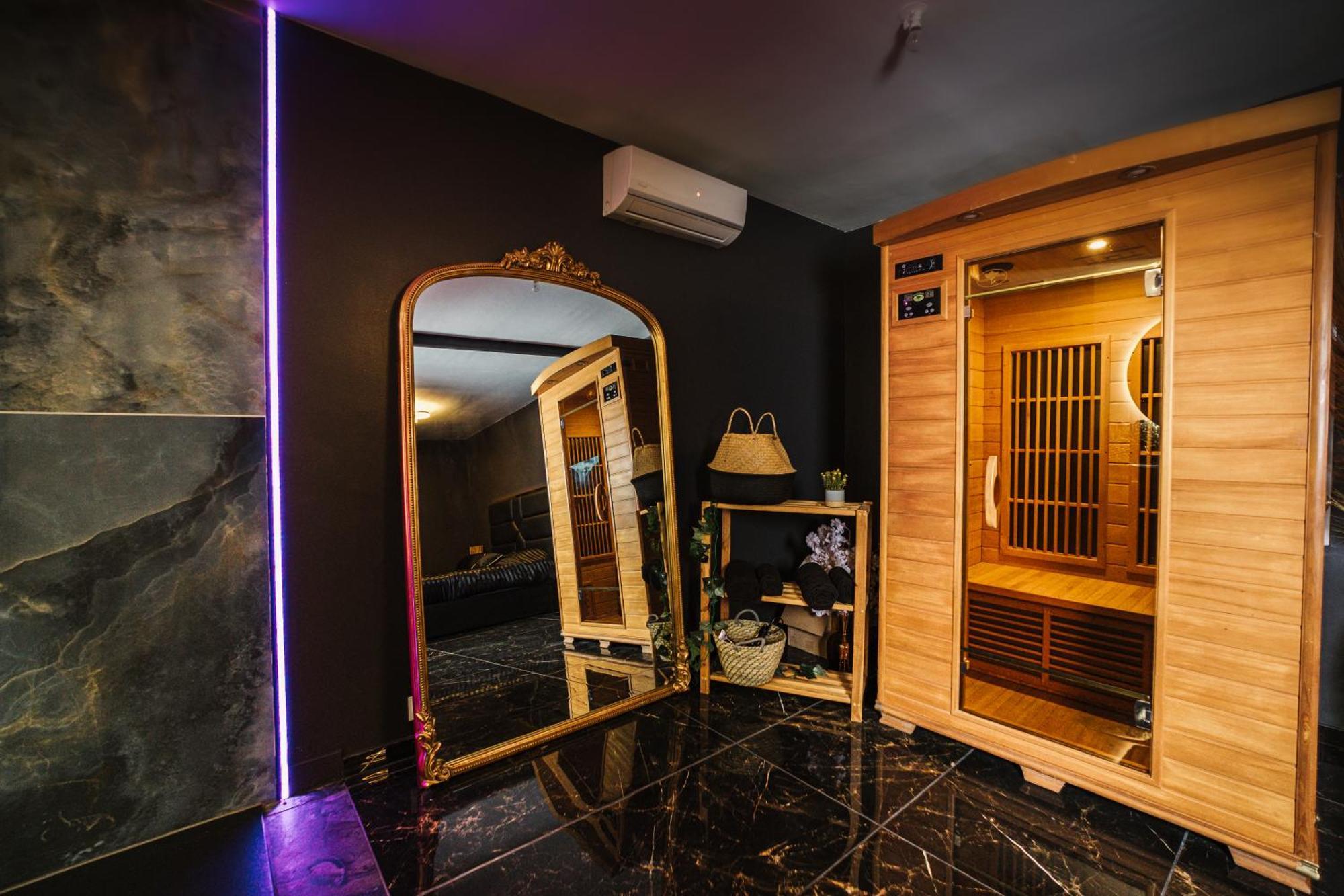 L Escale Jacuzzi Et Sauna Évreux Extérieur photo